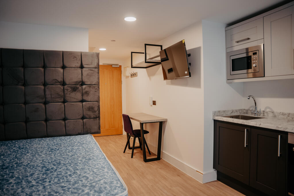 4 bed Studio for rent in . From Accord Lets - Birmingham (Front Of The Mailbox) 4 bed Studio for rent in . From Accord Lets - Birmingham (Front Of The Mailbox)