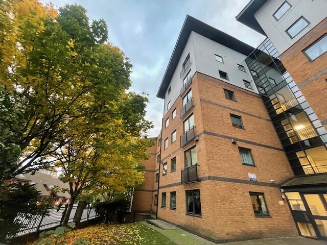 2 bed Apartment for rent in Birmingham. From Accord Lets - Birmingham (Front Of The Mailbox)
