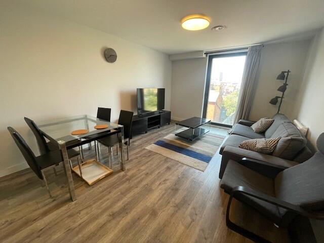 2 bed Apartment for rent in Birmingham. From Accord Lets - Birmingham (Front Of The Mailbox)