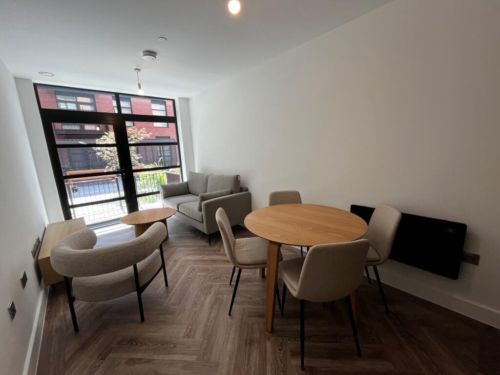 2 bed Apartment for rent in Birmingham. From Accord Lets - Birmingham (Front Of The Mailbox)