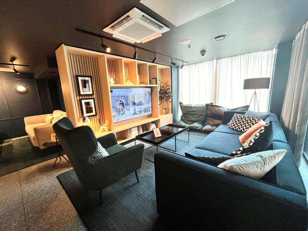 1 bed Apartment for rent in Birmingham. From Accord Lets - Birmingham (Front Of The Mailbox) 1 bed Apartment for rent in Birmingham. From Accord Lets - Birmingham (Front Of The Mailbox)