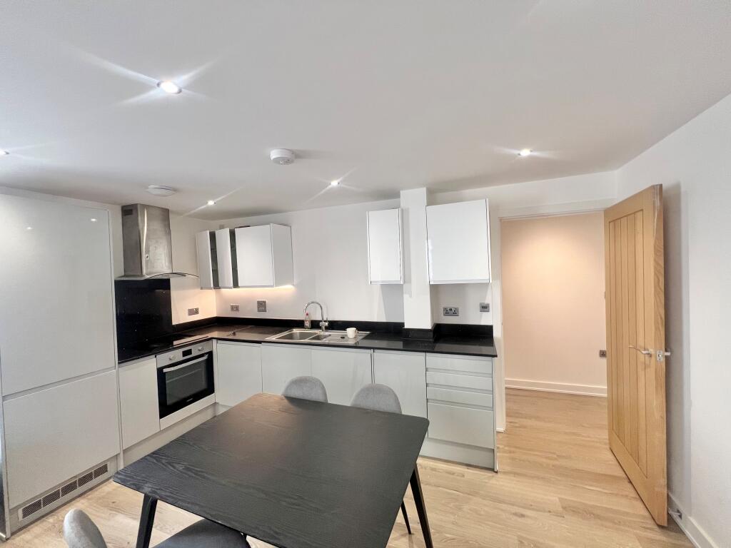 2 bed Apartment for rent in Birmingham. From Accord Lets - Birmingham (Front Of The Mailbox) 2 bed Apartment for rent in Birmingham. From Accord Lets - Birmingham (Front Of The Mailbox)