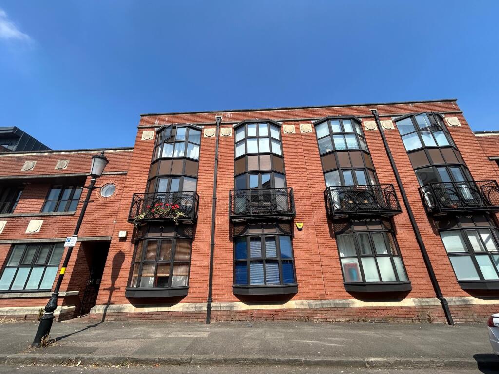 1 bed Apartment for rent in Birmingham. From Accord Lets - Birmingham (Front Of The Mailbox)