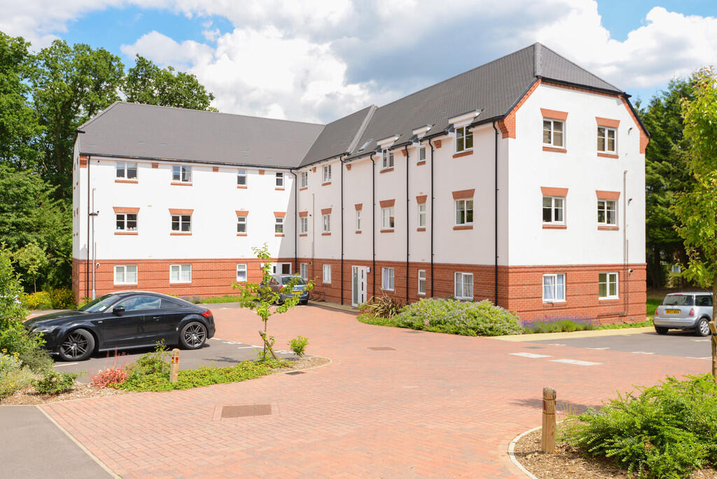 2 bed Apartment for rent in Amersham. From Wilson Heal - Little Chalfont