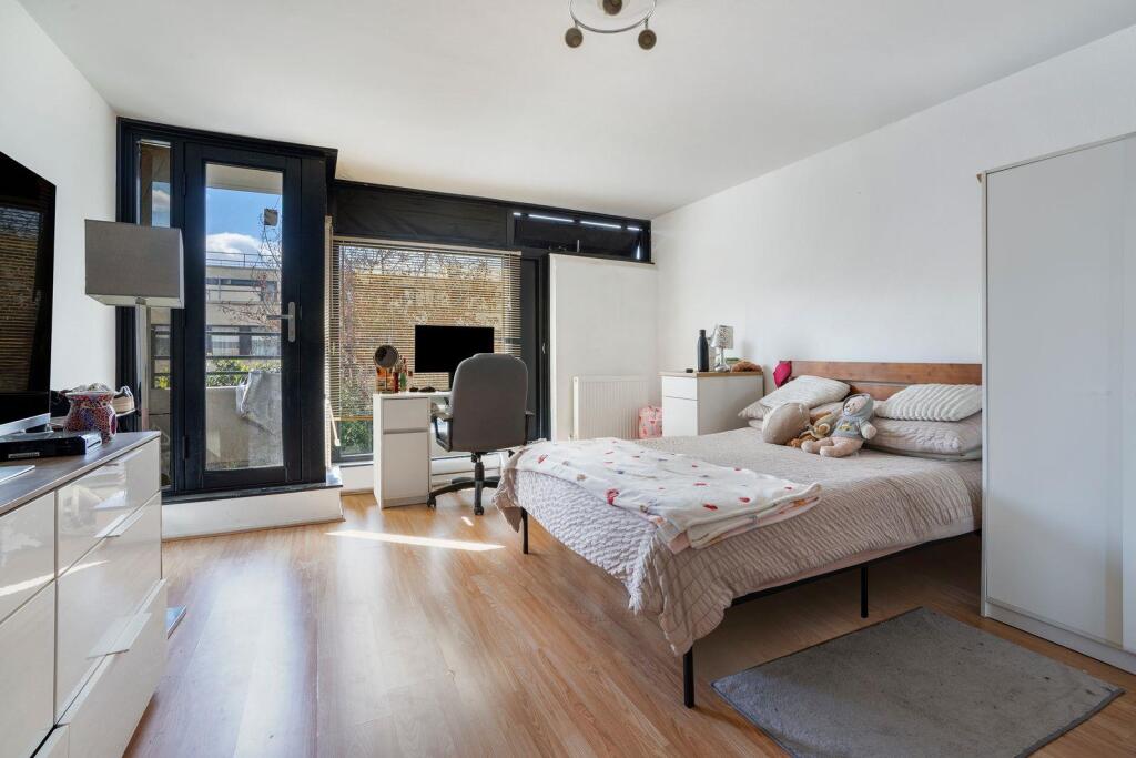 0 bed Studio for rent in Camden Town. From Matthew James & Company - Kentish Town