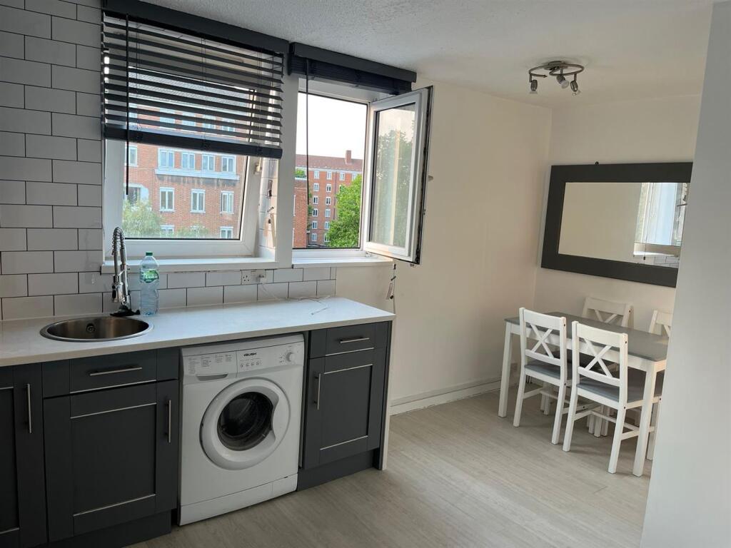 2 bed 1st Floor Flat for rent in Camden Town. From Matthew James & Company - Kentish Town