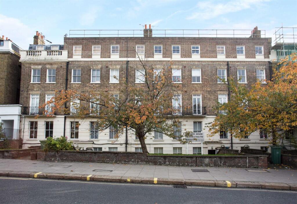 2 bed 1st Floor Flat for rent in Camden Town. From Matthew James & Company - Kentish Town