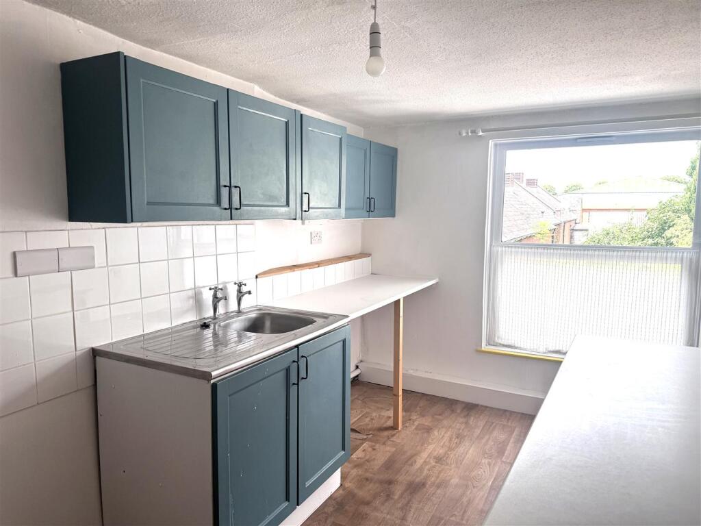 1 bed 1st Floor Flat for rent in Wellington. From Wilkie May & Tuckwood - Taunton