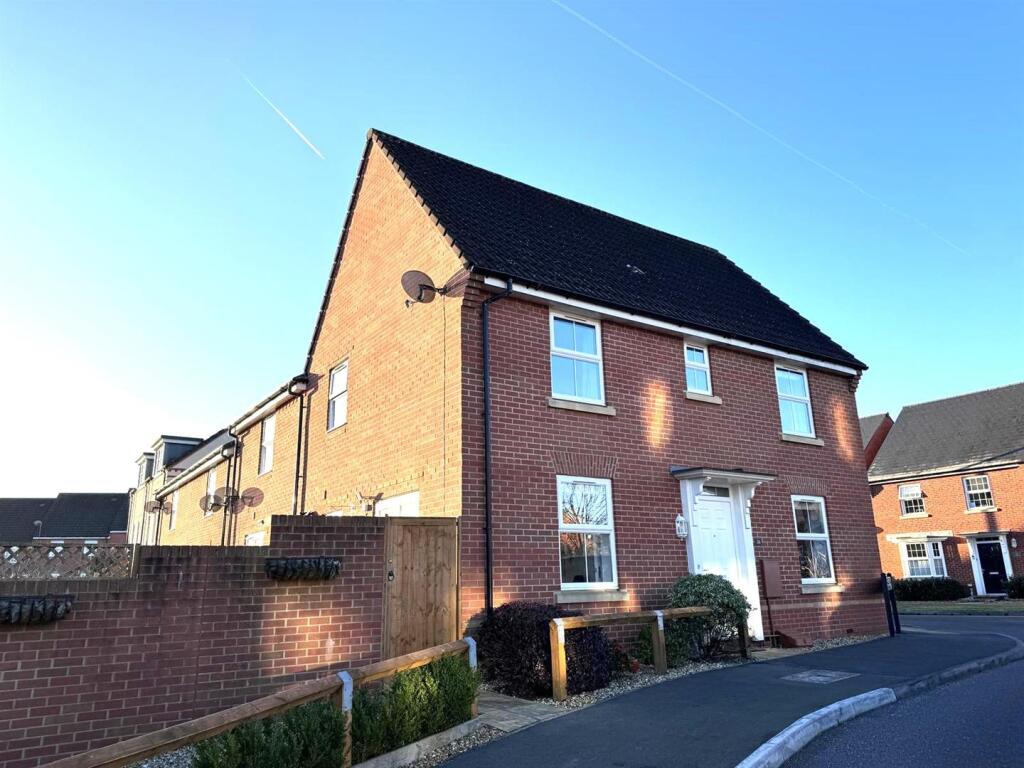 3 bed Detached for rent in Taunton. From Wilkie May & Tuckwood - Taunton