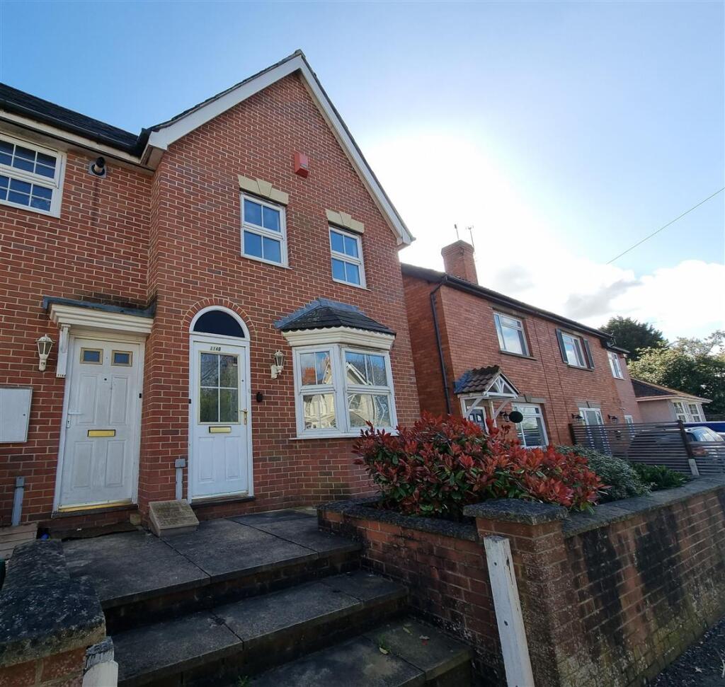 3 bed Semi Detached for rent in Rockwell Green. From Wilkie May & Tuckwood - Taunton 3 bed Semi Detached for rent in Rockwell Green. From Wilkie May & Tuckwood - Taunton
