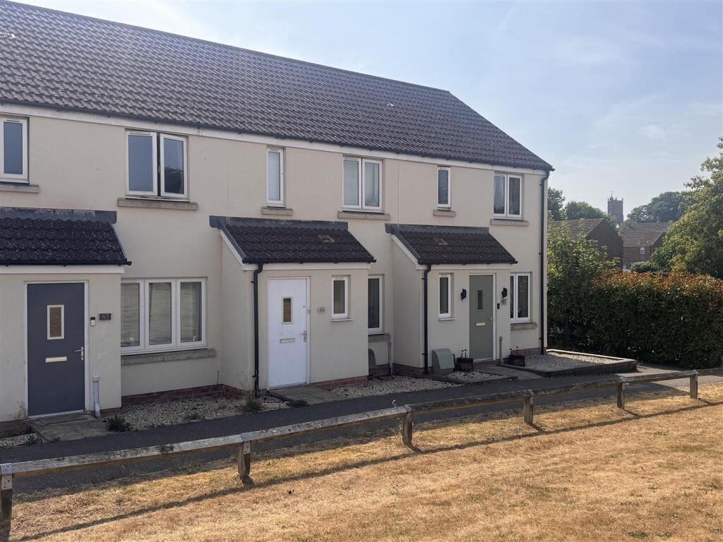2 bed Mid Terraced House for rent in Wellington. From Wilkie May & Tuckwood - Taunton
