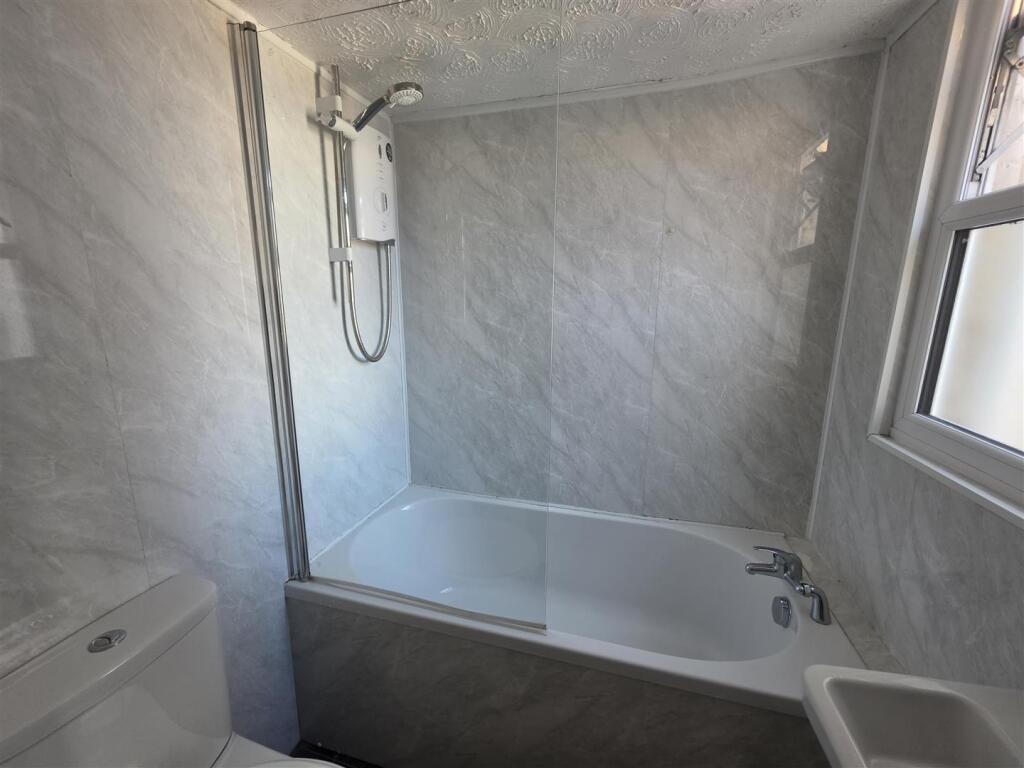 2 bed 1st Floor Flat for rent in Taunton. From Wilkie May & Tuckwood - Taunton