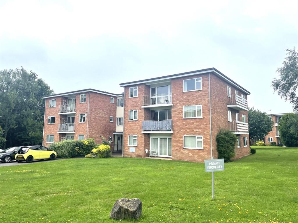 2 bed 1st Floor Flat for rent in Taunton. From Wilkie May & Tuckwood - Taunton 2 bed 1st Floor Flat for rent in Taunton. From Wilkie May & Tuckwood - Taunton