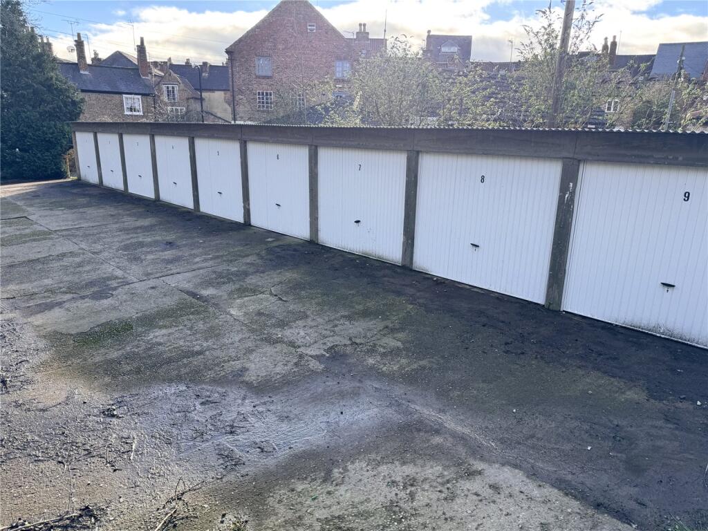 0 bed Garages for rent in Ripon. From FSS - Harrogate 0 bed Garages for rent in Ripon. From FSS - Harrogate