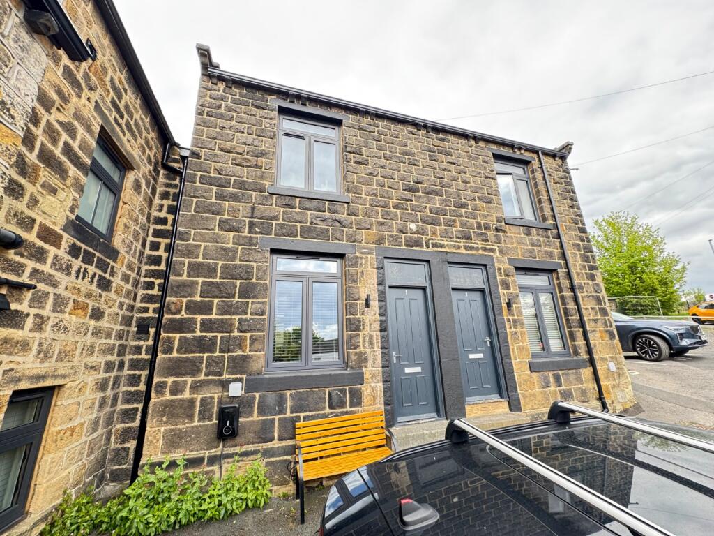 1 bed Mid Terraced House for rent in Yeadon. From FSS - Harrogate