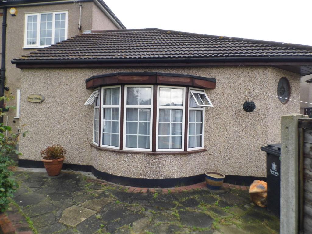 1 bed House (unspecified) for rent in London. From A. C. Estates - Hornchurch