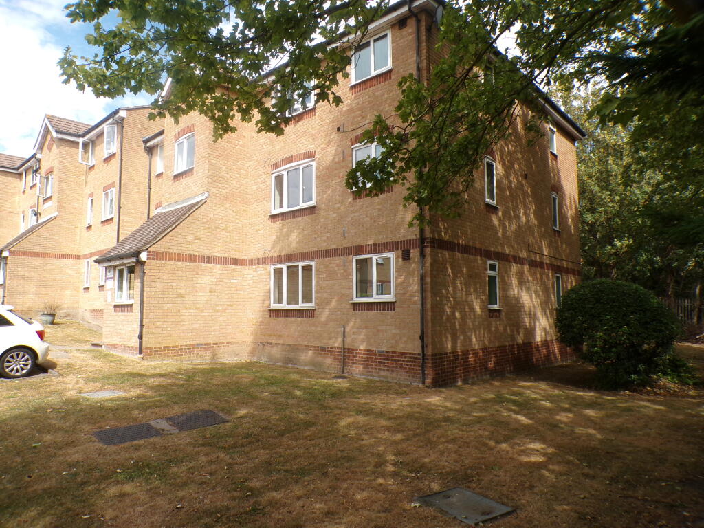 1 bed House (unspecified) for rent in Aveley. From A. C. Estates - Hornchurch 1 bed House (unspecified) for rent in Aveley. From A. C. Estates - Hornchurch