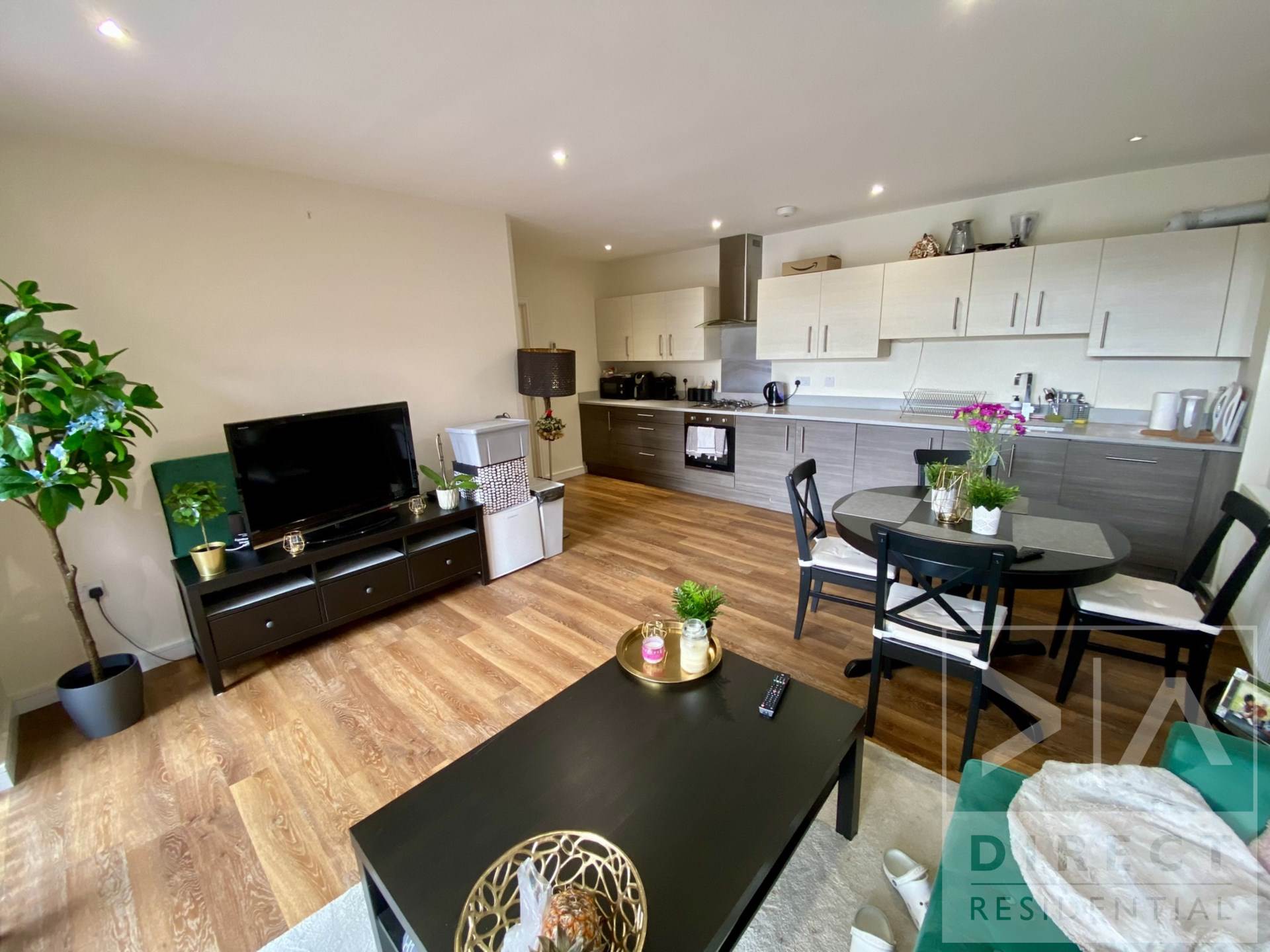 2 bed Apartment for rent in Epsom. From Direct Residential - Epsom