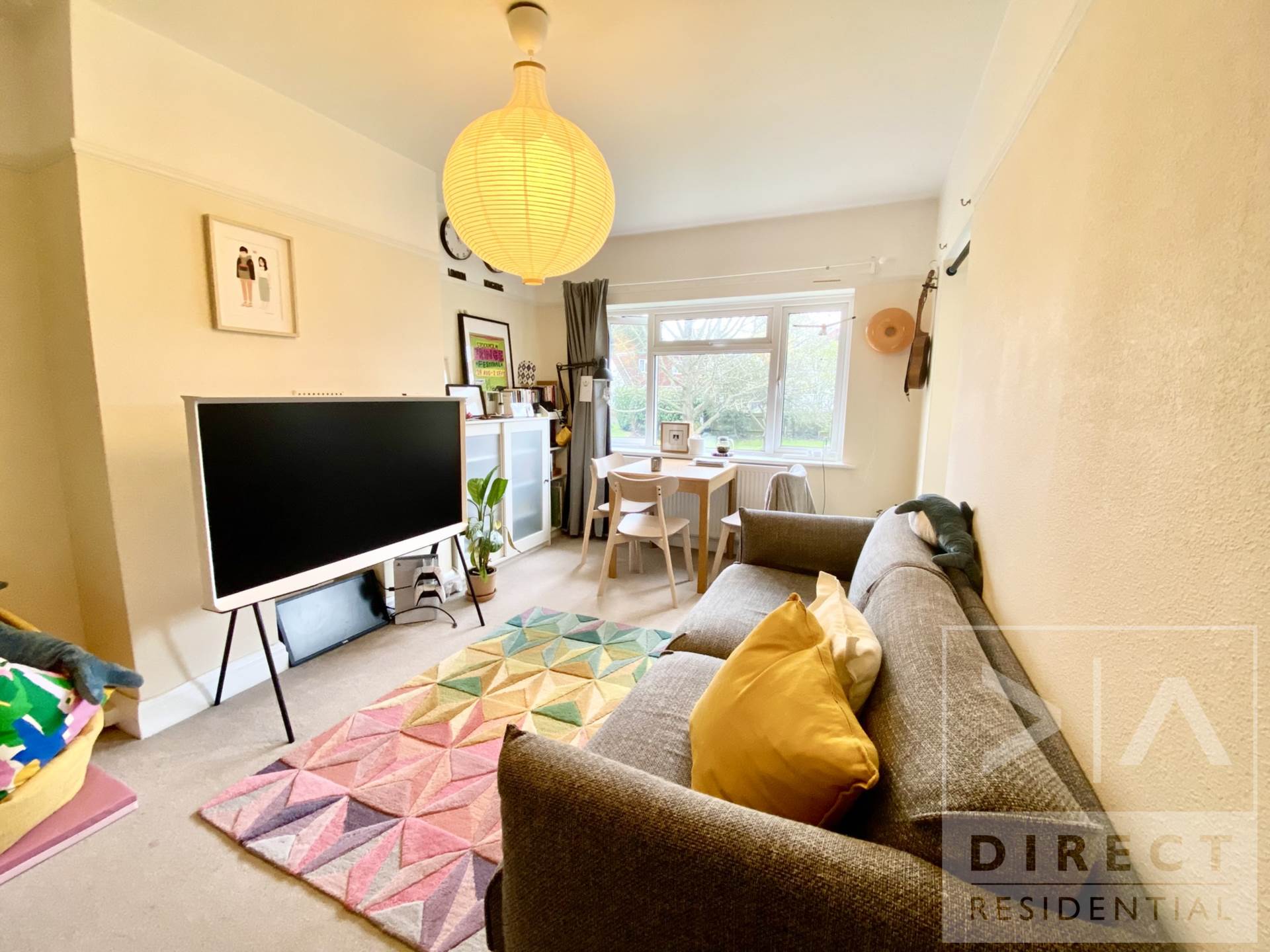 2 bed 1st Floor Flat for rent in Epsom. From Direct Residential Lettings - Exclusively Lettings and Management Specialists - across Surrey