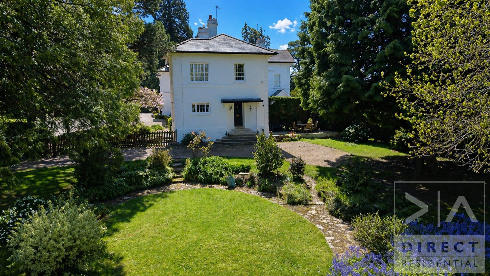 4 bed Semi Detached for rent in Chipstead. From Direct Residential Lettings - Exclusively Lettings and Management Specialists - across Surrey