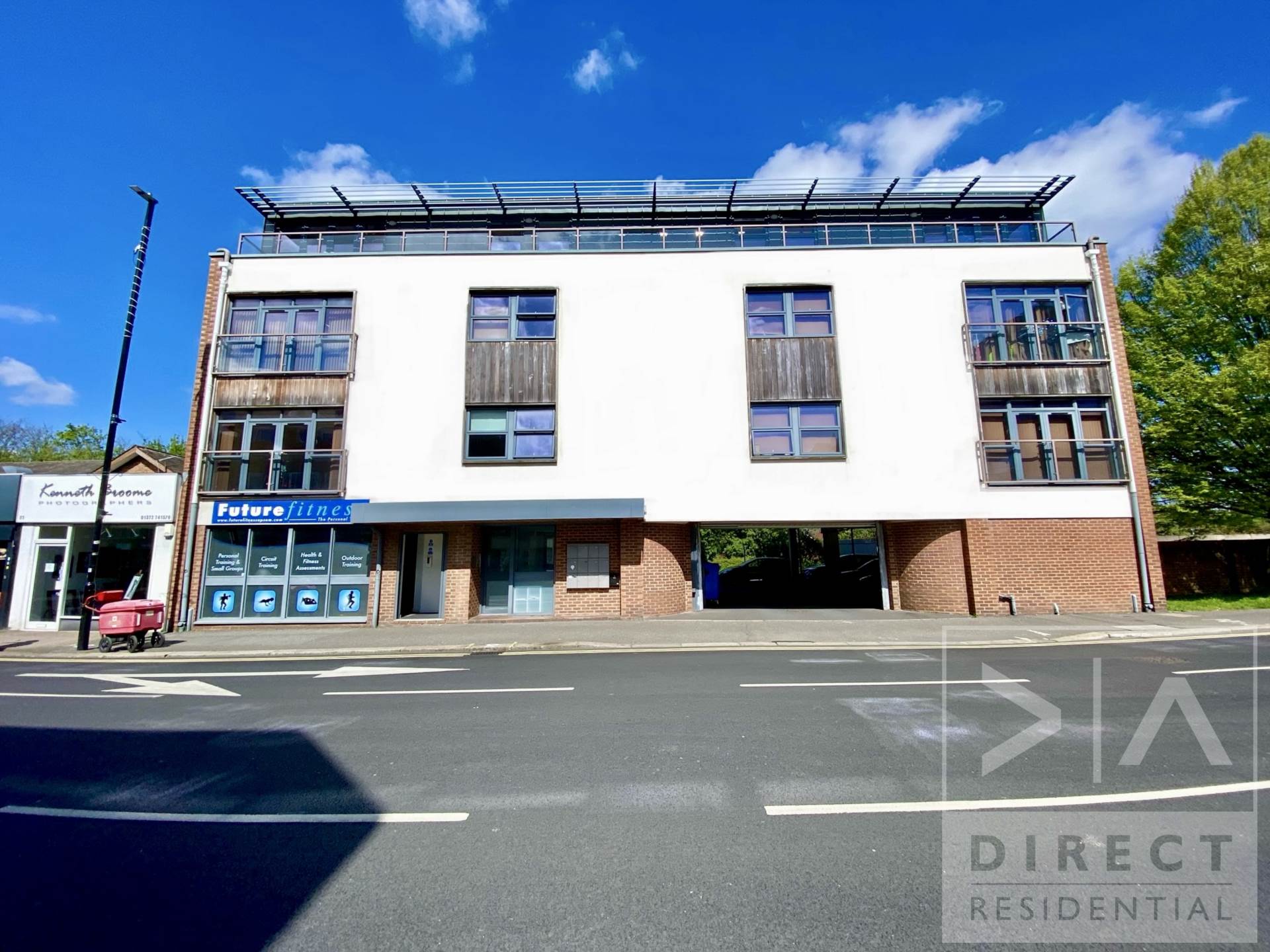2 bed Apartment for rent in Ewell. From Direct Residential Lettings - Exclusively Lettings and Management Specialists - across Surrey