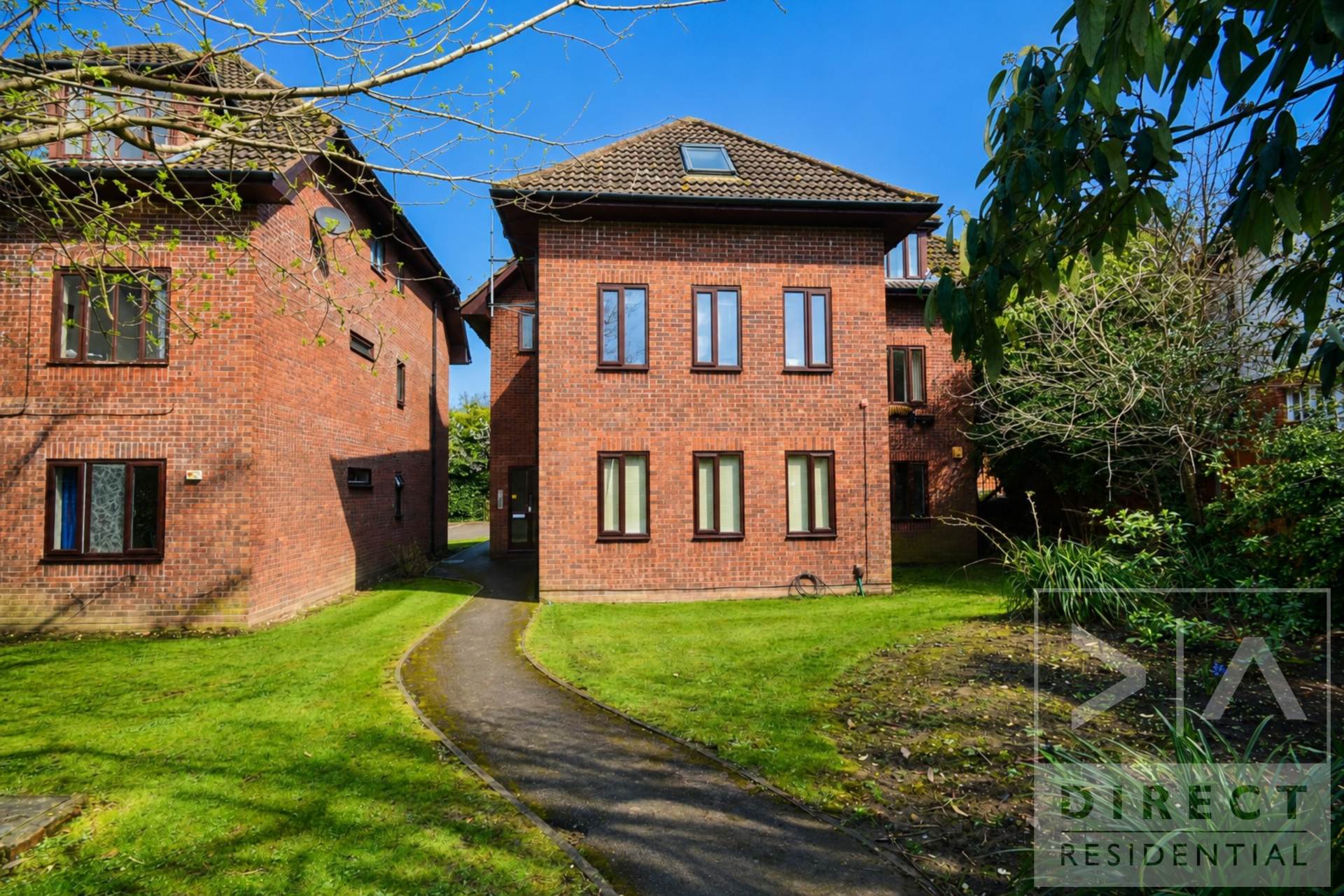 0 bed Studio for rent in Leatherhead. From Direct Residential Lettings - Exclusively Lettings and Management Specialists - across Surrey