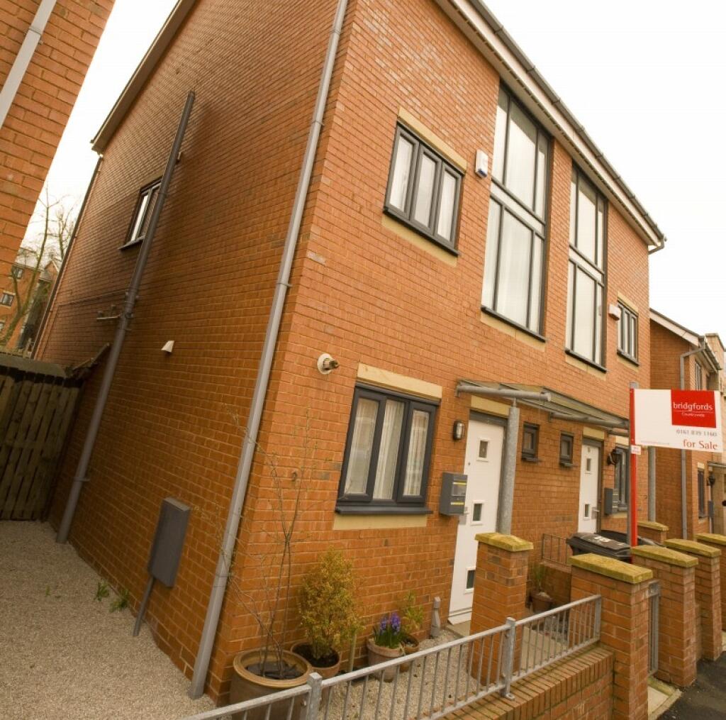 3 bed Semi Detached for rent in Manchester. From C & R Properties Ltd - Hulme Manchester