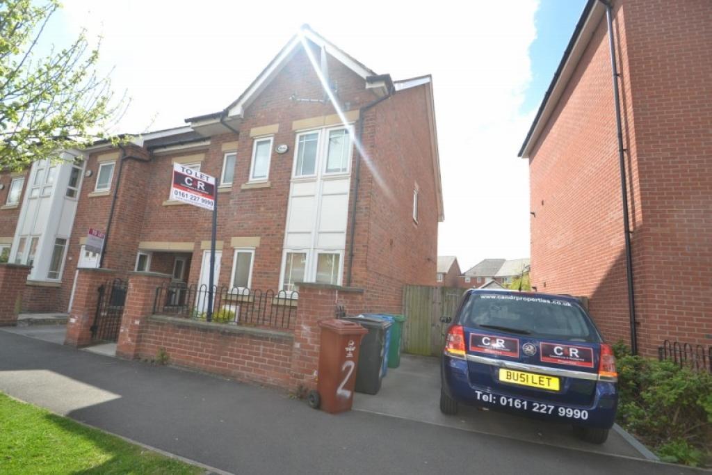3 bed Semi Detached for rent in Manchester. From C & R Properties Ltd - Hulme Manchester