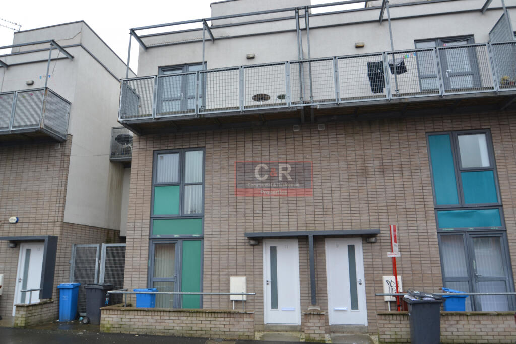 3 bed Town House for rent in Manchester. From C & R Properties Ltd - Hulme Manchester