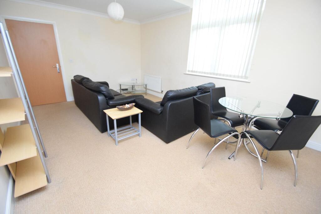 2 bed Apartment for rent in Manchester. From C & R Properties Ltd - Hulme Manchester