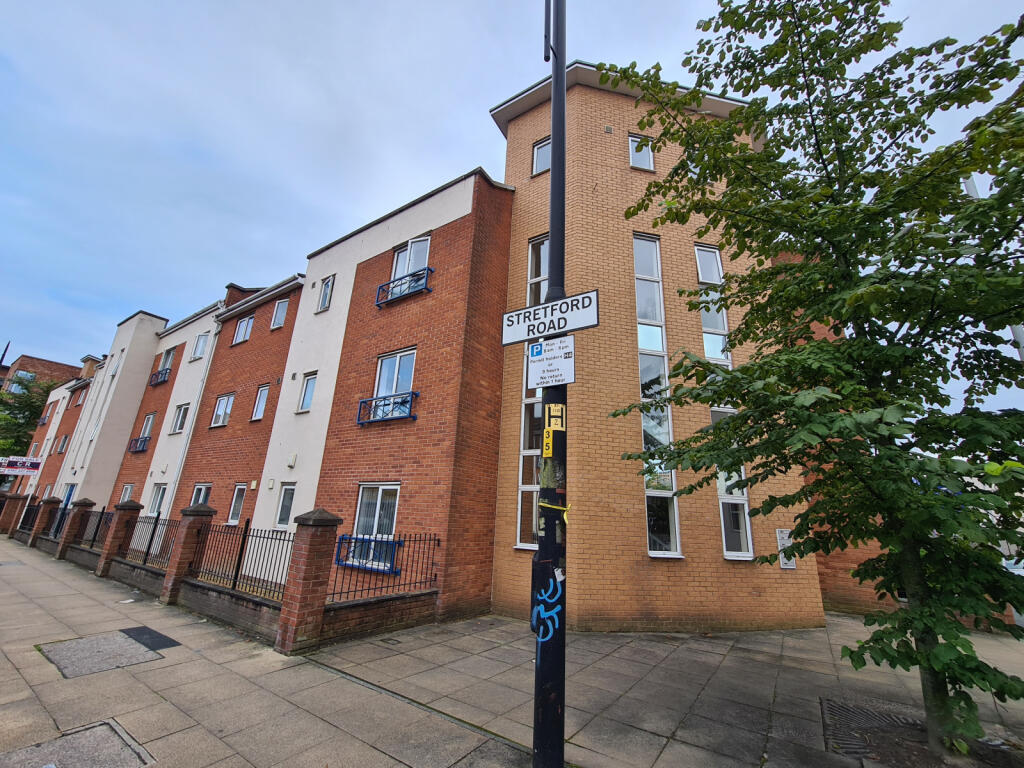 2 bed Apartment for rent in Manchester. From C & R Properties Ltd - Hulme Manchester