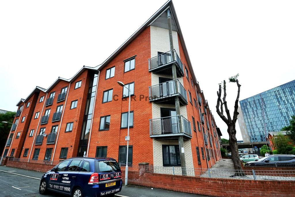 2 bed Apartment for rent in Manchester. From C & R Properties Ltd - Hulme Manchester