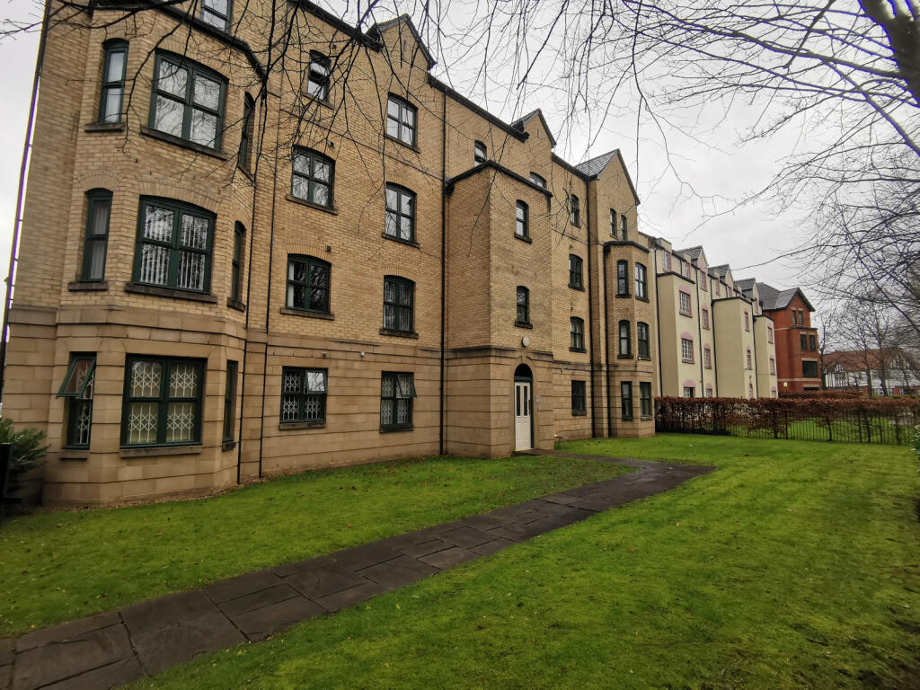 2 bed Apartment for rent in Manchester. From C & R Properties Ltd - Hulme Manchester 2 bed Apartment for rent in Manchester. From C & R Properties Ltd - Hulme Manchester