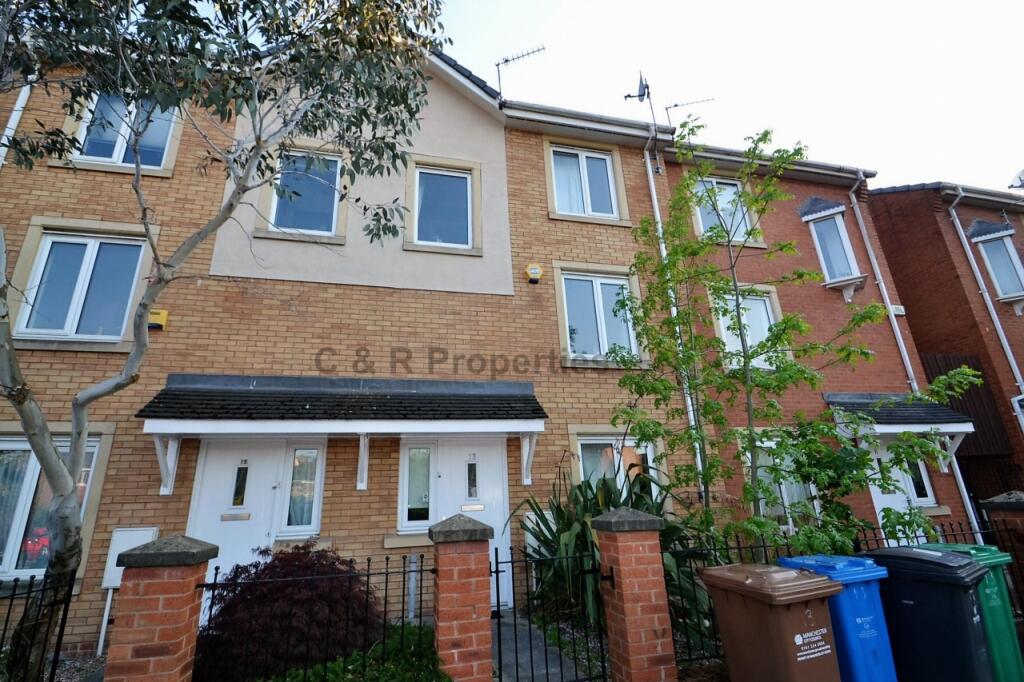 4 bed Town House for rent in Manchester. From C & R Properties Ltd - Hulme Manchester