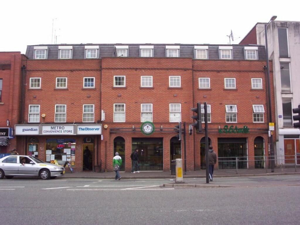 2 bed Apartment for rent in Manchester. From C & R Properties Ltd - Hulme Manchester