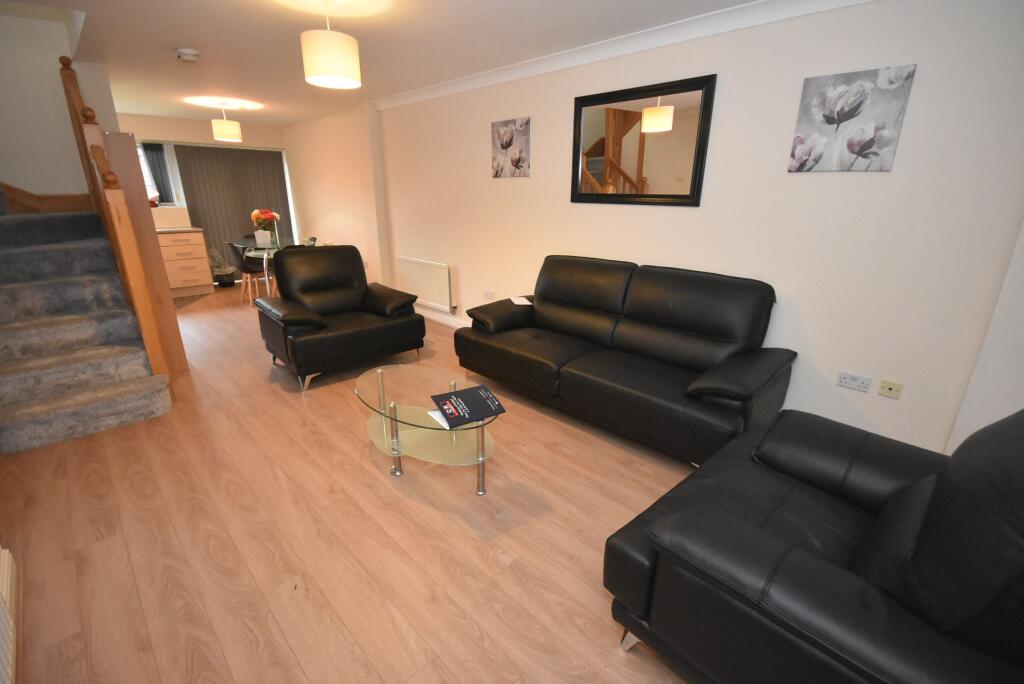 4 bed Mid Terraced House for rent in Manchester. From C & R Properties Ltd - Hulme Manchester 4 bed Mid Terraced House for rent in Manchester. From C & R Properties Ltd - Hulme Manchester