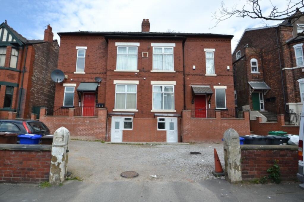 1 bed 1st Floor Flat for rent in Stockport. From C & R Properties Ltd - Hulme Manchester
