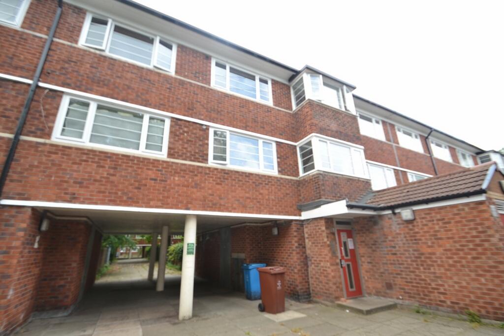 2 bed Apartment for rent in Manchester. From C & R Properties Ltd - Hulme Manchester 2 bed Apartment for rent in Manchester. From C & R Properties Ltd - Hulme Manchester