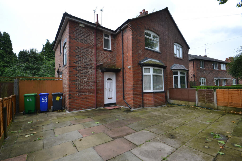 4 bed Semi Detached for rent in Gatley. From C & R Properties Ltd - Hulme Manchester