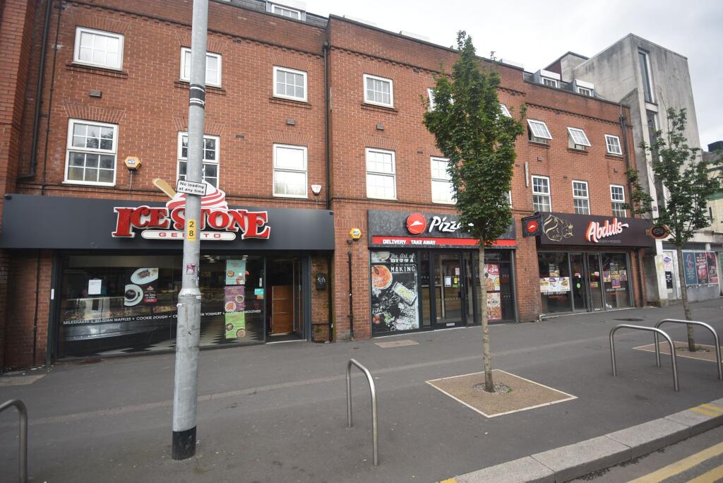 1 bed Apartment for rent in Manchester. From C & R Properties Ltd - Hulme Manchester