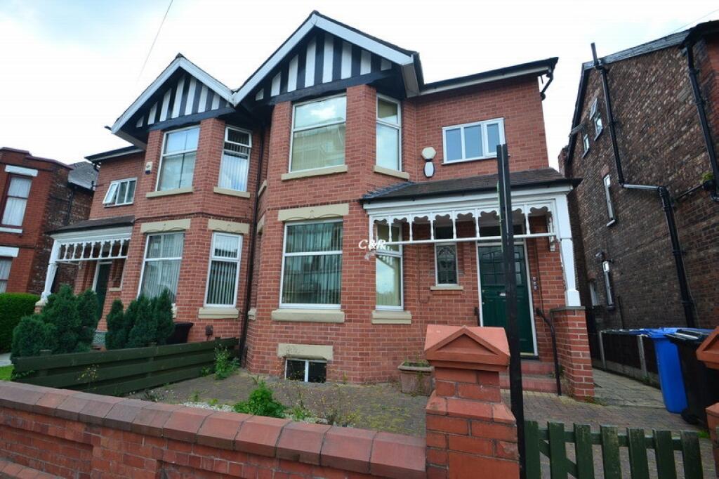 1 bed Apartment for rent in Stretford. From C & R Properties Ltd - Hulme Manchester 1 bed Apartment for rent in Stretford. From C & R Properties Ltd - Hulme Manchester