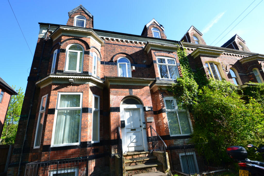 2 bed 1st Floor Flat for rent in Manchester. From C & R Properties Ltd - Hulme Manchester 2 bed 1st Floor Flat for rent in Manchester. From C & R Properties Ltd - Hulme Manchester