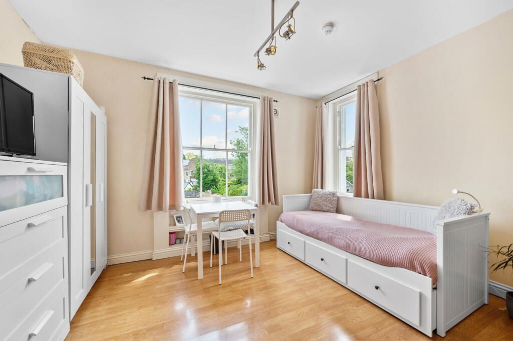 0 bed Apartment for rent in Surbiton. From Hawes and Co