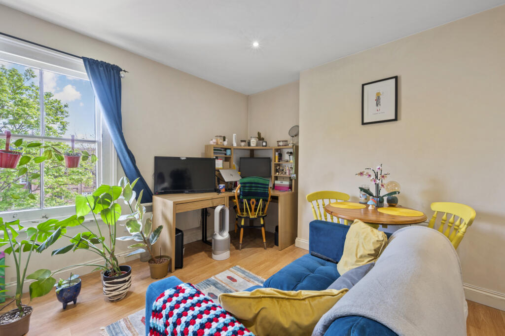 0 bed Apartment for rent in Kingston upon Thames. From Hawes & Co - Surbiton