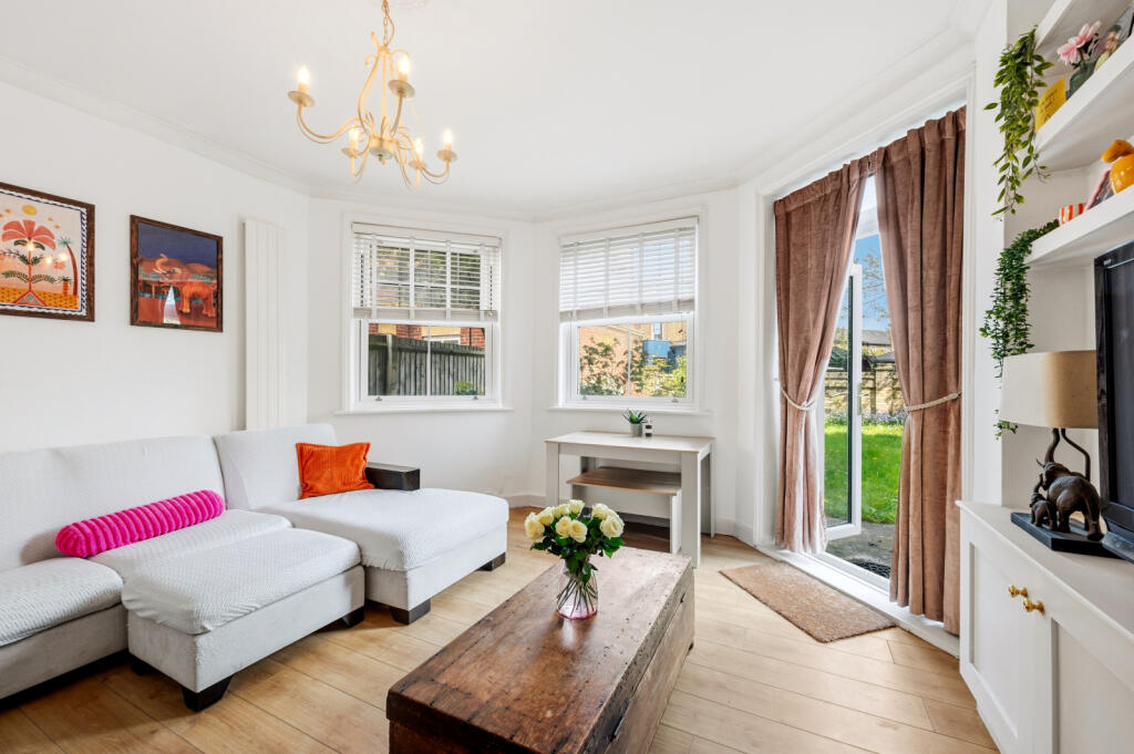 2 bed Car Parking for rent in Surbiton. From Hawes & Co - Surbiton