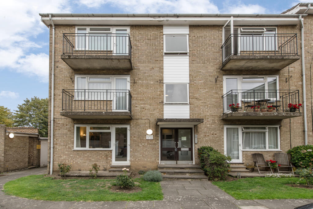 1 bed Apartment for rent in Surbiton. From Hawes & Co - Surbiton 1 bed Apartment for rent in Surbiton. From Hawes & Co - Surbiton