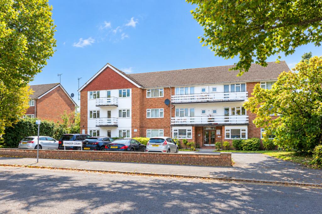 2 bed Apartment for rent in Long Ditton. From Hawes & Co - Surbiton