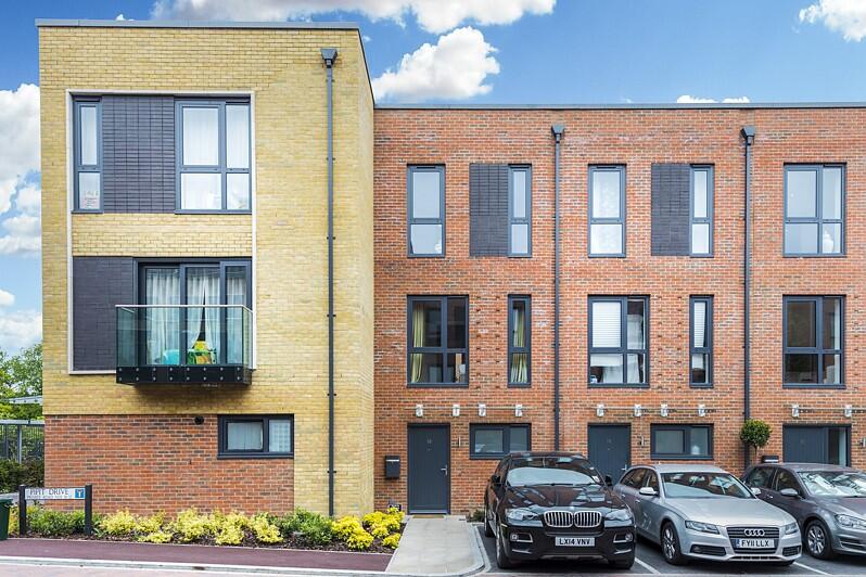 3 bed Detached for rent in Putney. From Hawes & Co - Wimbledon Village