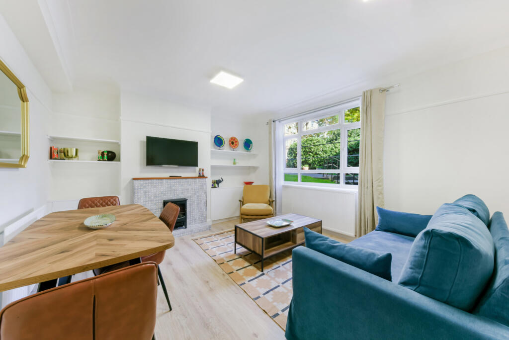2 bed Apartment for rent in Wimbledon. From Hawes & Co - Wimbledon Village