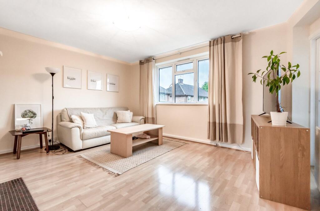 2 bed Apartment for rent in Wimbledon. From Hawes & Co - Wimbledon Village 2 bed Apartment for rent in Wimbledon. From Hawes & Co - Wimbledon Village